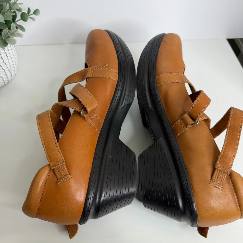 Sanita Neve Mary Jane Strappy Leather Clogs Size‎ 11 Modern Comfort Classic Work